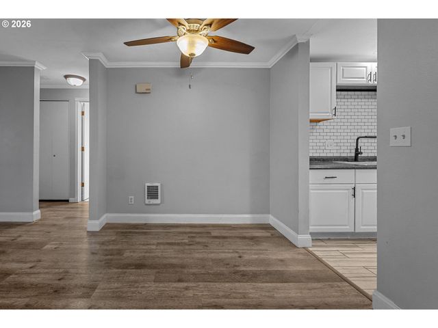 12638 Nw BARNES Rd 11, Portland, OR 97229