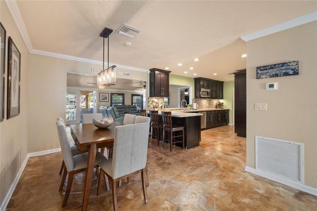 186 CHELSEA COURT NW, Port Charlotte, FL 33952