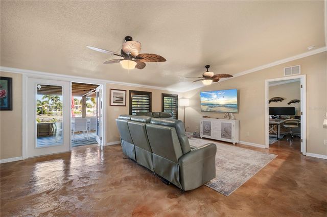 186 CHELSEA COURT NW, Port Charlotte, FL 33952