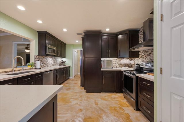 186 CHELSEA COURT NW, Port Charlotte, FL 33952