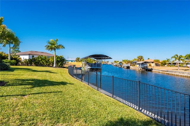 186 CHELSEA COURT NW, Port Charlotte, FL 33952