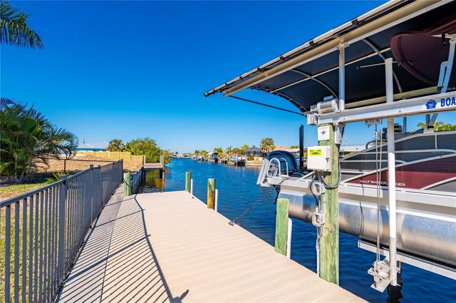 186 CHELSEA COURT NW, Port Charlotte, FL 33952