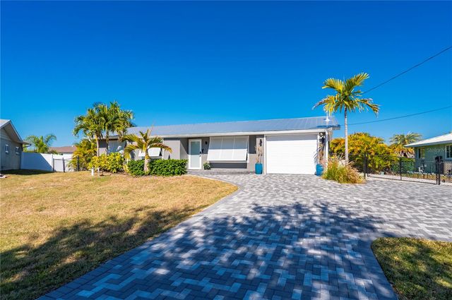 186 CHELSEA COURT NW, Port Charlotte, FL 33952