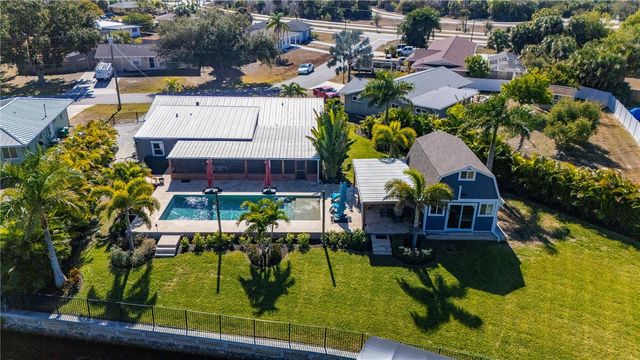 186 CHELSEA COURT NW, Port Charlotte, FL 33952