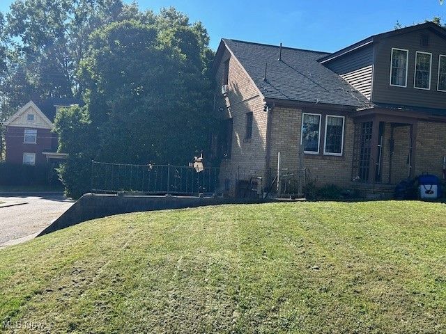 1321 Wheeling Avenue, Zanesville, OH 43701