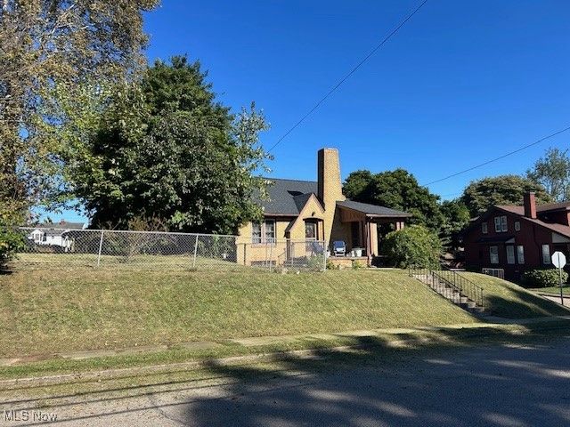 1321 Wheeling Avenue, Zanesville, OH 43701