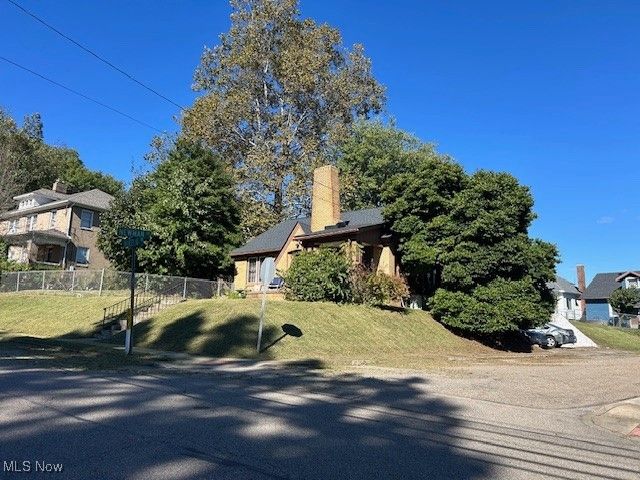 1321 Wheeling Avenue, Zanesville, OH 43701