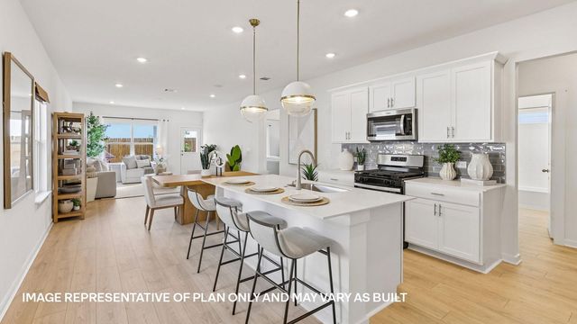 8412 Rhinestone RD, Mustang Ridge, TX 78610