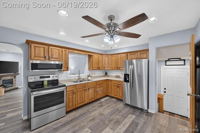 3027 Lanning Drive, Flint, MI 48506