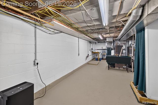 3027 Lanning Drive, Flint, MI 48506
