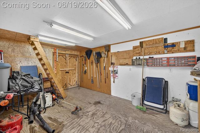 3027 Lanning Drive, Flint, MI 48506