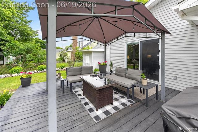 3027 Lanning Drive, Flint, MI 48506