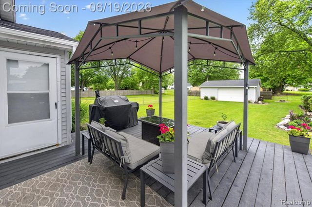 3027 Lanning Drive, Flint, MI 48506
