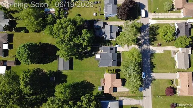 3027 Lanning Drive, Flint, MI 48506