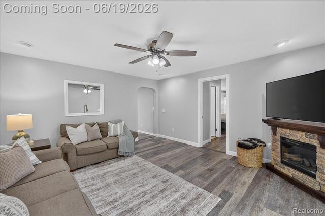 3027 Lanning Drive, Flint, MI 48506