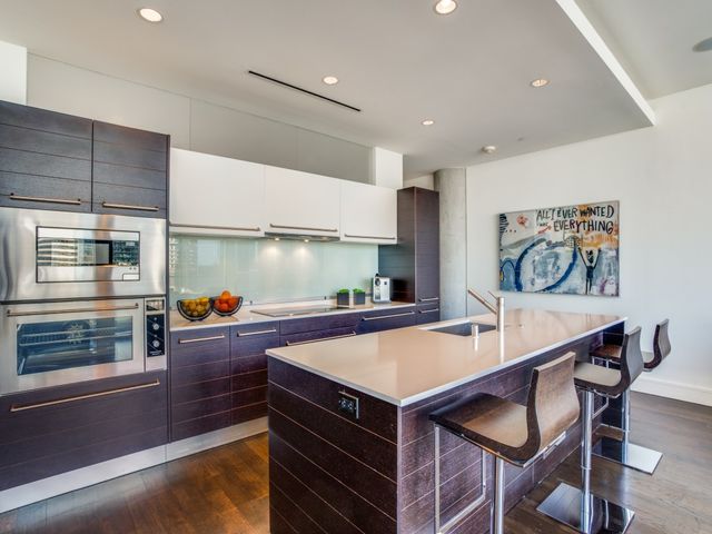 2408 Victory Park Lane 737, Dallas, TX 75219