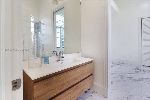 10340 SW 62nd St, Miami, FL 33173