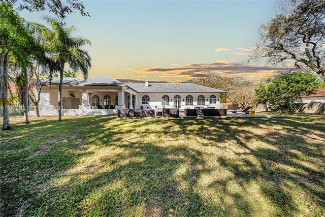 10340 SW 62nd St, Miami, FL 33173