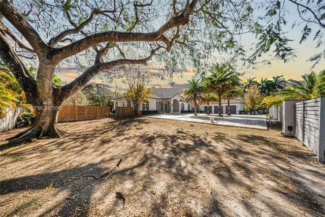 10340 SW 62nd St, Miami, FL 33173