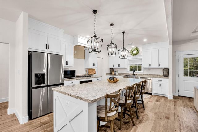 10040 Shepard Hill Road, Willis, TX 77318