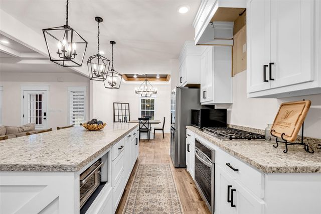 10040 Shepard Hill Road, Willis, TX 77318