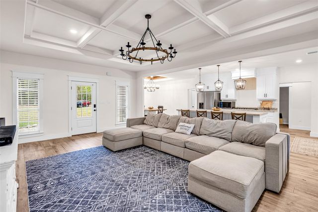 10040 Shepard Hill Road, Willis, TX 77318