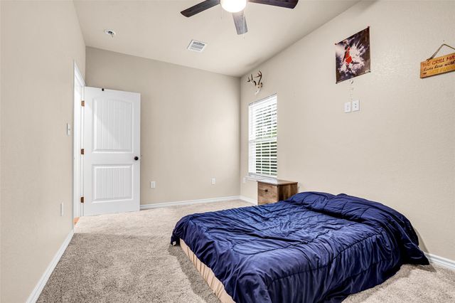 10040 Shepard Hill Road, Willis, TX 77318