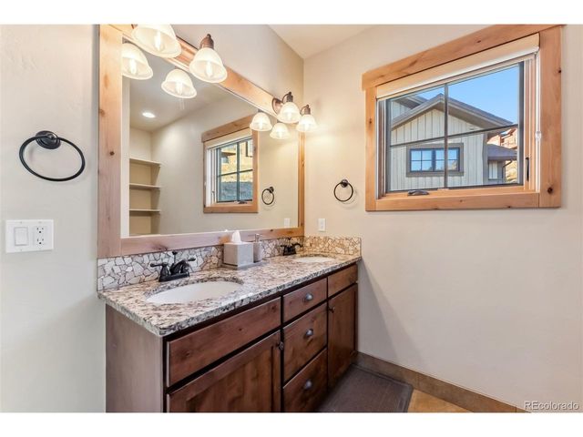 52 Buckskin Ln, Silverthorne, CO 80498