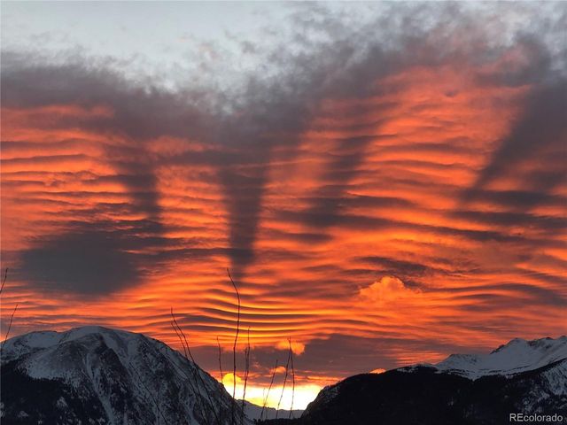 52 Buckskin Ln, Silverthorne, CO 80498