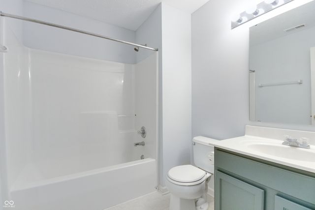 11800 Sand Creek Boulevard, Fishers, IN 46037