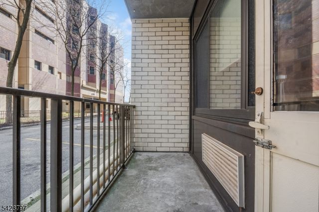 326 Prospect Ave, Hackensack City, NJ 07601