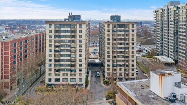 326 Prospect Ave, Hackensack City, NJ 07601