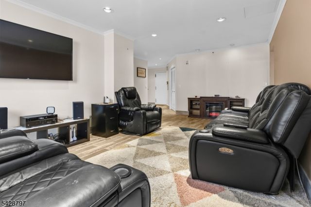 326 Prospect Ave, Hackensack City, NJ 07601