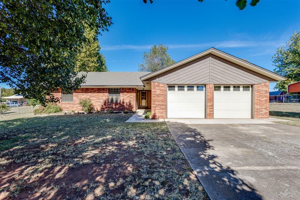 823 E Suera Terrace, Mustang, OK 73064