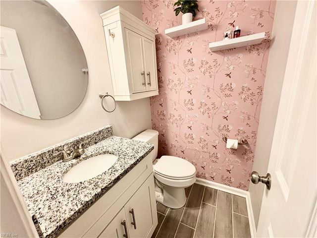 939 Red Oak CIR, Newport News, VA 23608
