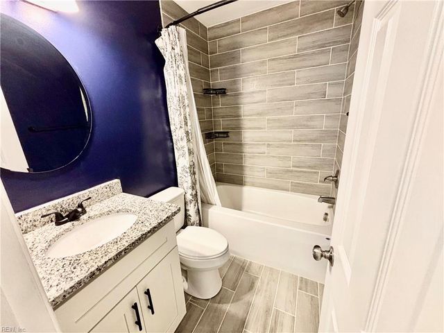939 Red Oak CIR, Newport News, VA 23608