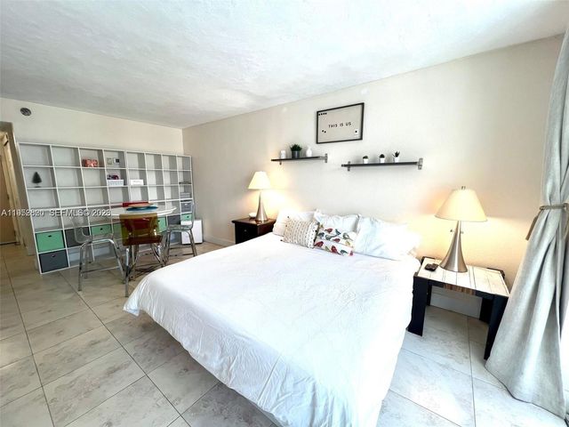 19201 Collins Avenue 1102, Sunny Isles Beach, FL 33160
