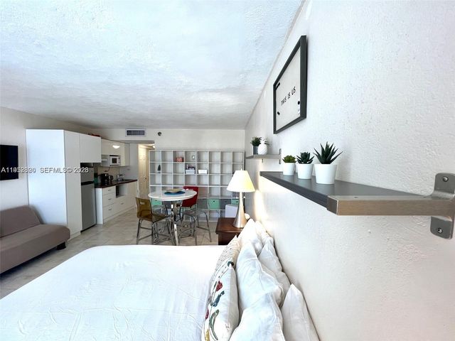 19201 Collins Avenue 1102, Sunny Isles Beach, FL 33160