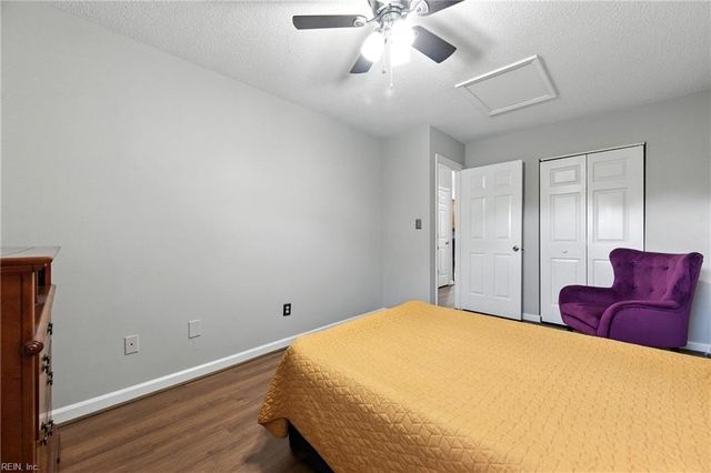 454 Hollomon DR, Hampton, VA 23666