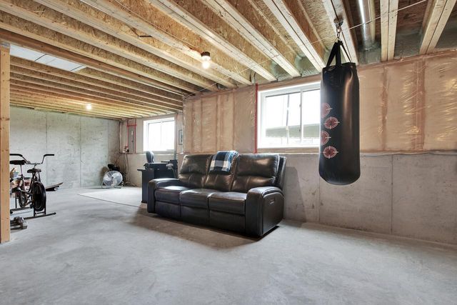 717 Drumlin COVE, Kewaskum, WI 53040