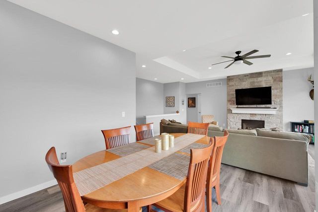 717 Drumlin COVE, Kewaskum, WI 53040