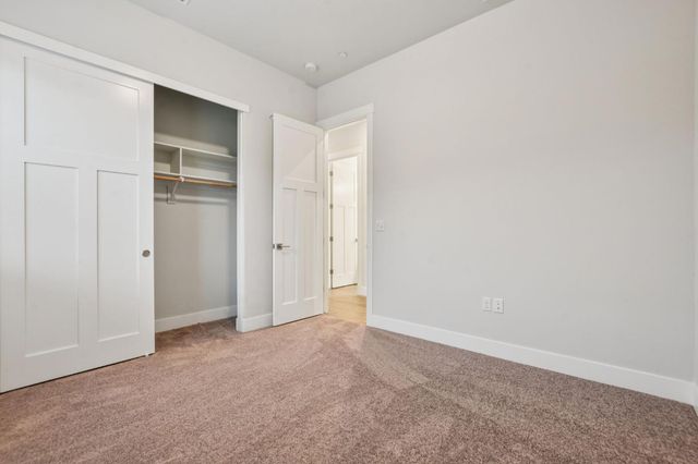 8497 Mallee Cir, Fair Oaks, CA 95628