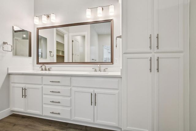 8497 Mallee Cir, Fair Oaks, CA 95628