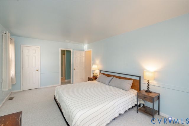 10656 Honey Tree Rd, North Chesterfield, VA 23235