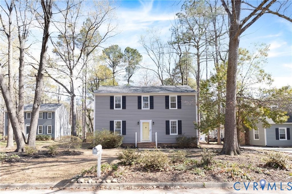 10656 Honey Tree Rd, North Chesterfield, VA 23235