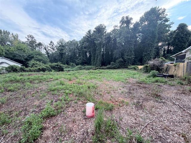 879 S Hairston Road S, Stone Mountain, GA 30088