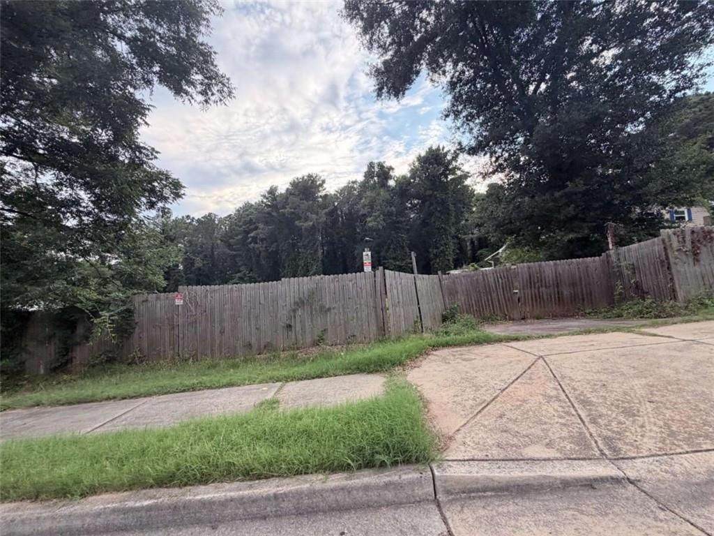 879 S Hairston Road S, Stone Mountain, GA 30088