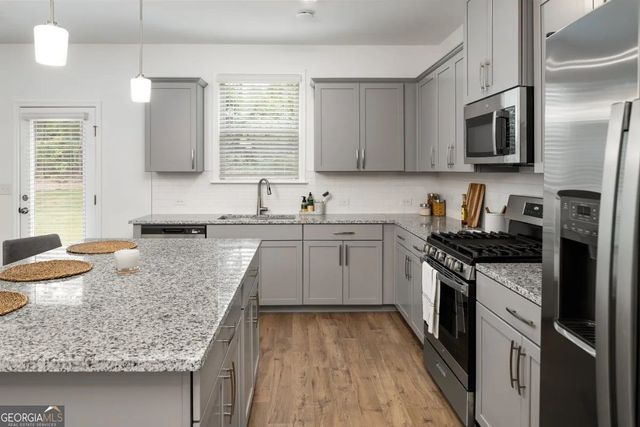 1610 Wellston Drive, Lawrenceville, GA 30043
