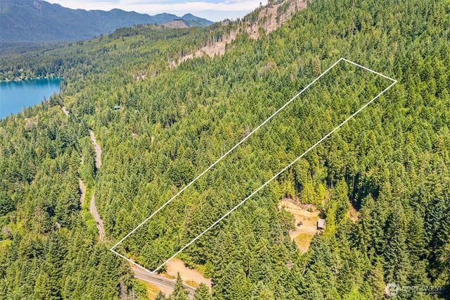 5154 N Lake Cushman Road, Hoodsport, WA 98548