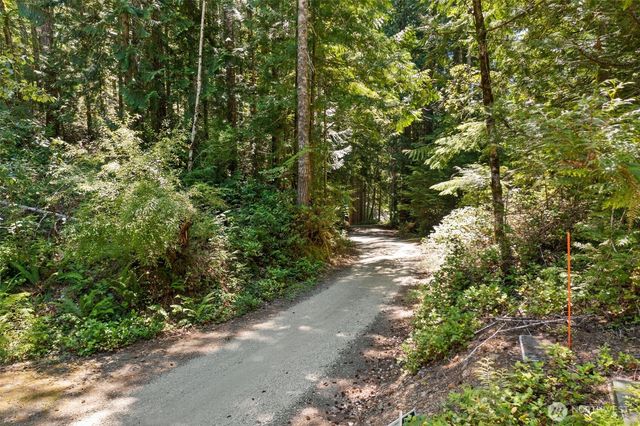 5154 N Lake Cushman Road, Hoodsport, WA 98548